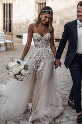 Cheap Tulle A-line Sweetheart Long Wedding Dresses with Lace Appliques